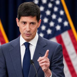 LIVE: Fed Chairman Kevin Warsh Speaks Following the Interest Rate Decision – Critical Moments