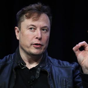 U.S. Dollar ‘Destruction’—Tesla Billionaire Elon Musk Issues $35 Trillion ‘Bankrupt’ Warning As Traders Bet On A Donald Trump Bitcoin Price Boom