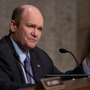 Sen. Coons’ S. 4751 Could Limit Crypto Firms’ Ability To Challenge SEC