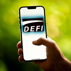 DeFi Meets Everyday Banking: The Missing Link To Mainstream Adoption?