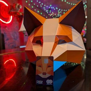 The Metamask Card: The Beginning Of Non-Custodial Neobanking ?