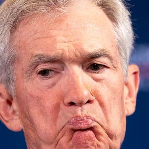 ‘Big Catalyst’—Serious Fed Warning Spurs Huge BlackRock Bitcoin Price Prediction