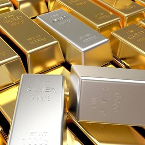 Silver - The Sleeping Giant Awakes: 2 Critical Charts You Need To See