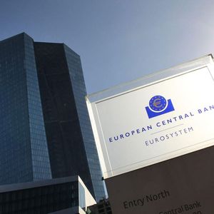 Why Europe Is Slow-Walking Stablecoins Despite MiCA