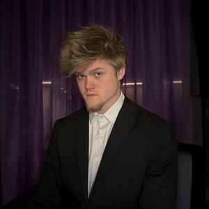 Financial Influencers Aren't Idiots—That's Why Scammers Want Them