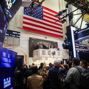 Inside Wall Street’s Fight Over Tokenization